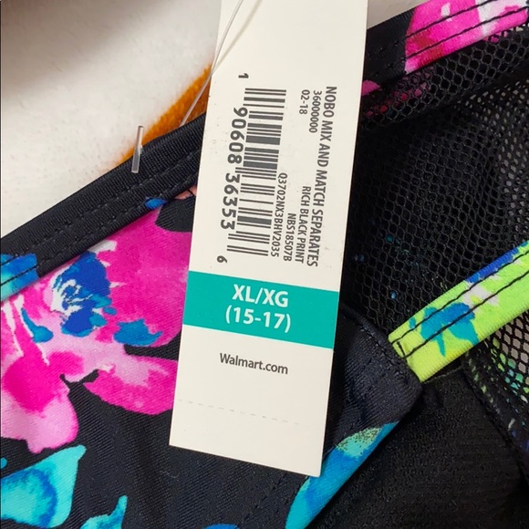 2 Piece Bathing suit - Picture 2 of 5